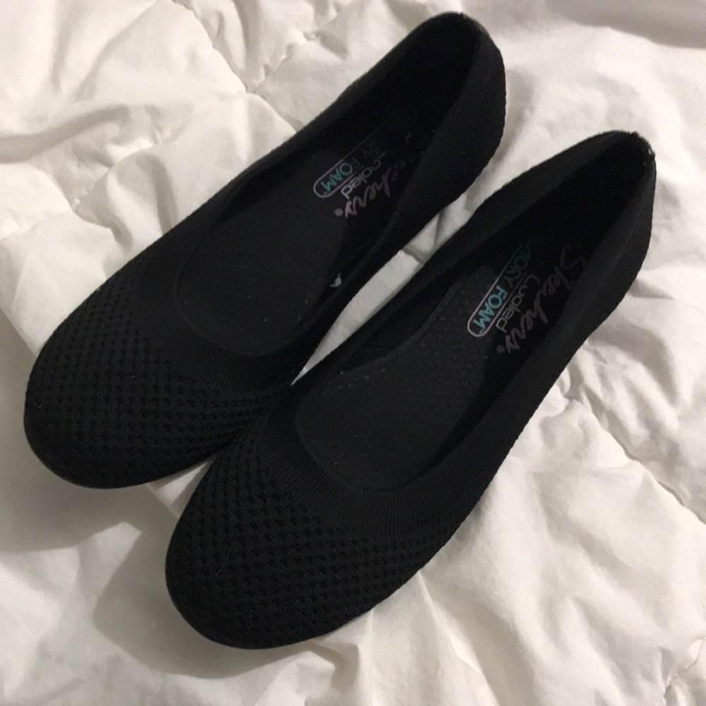 Skechers flats size 7